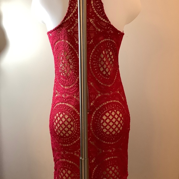 NWOT Luxxell Sexy Crochet Cocktail Dress SMALL 4/6 - Picture 4 of 6